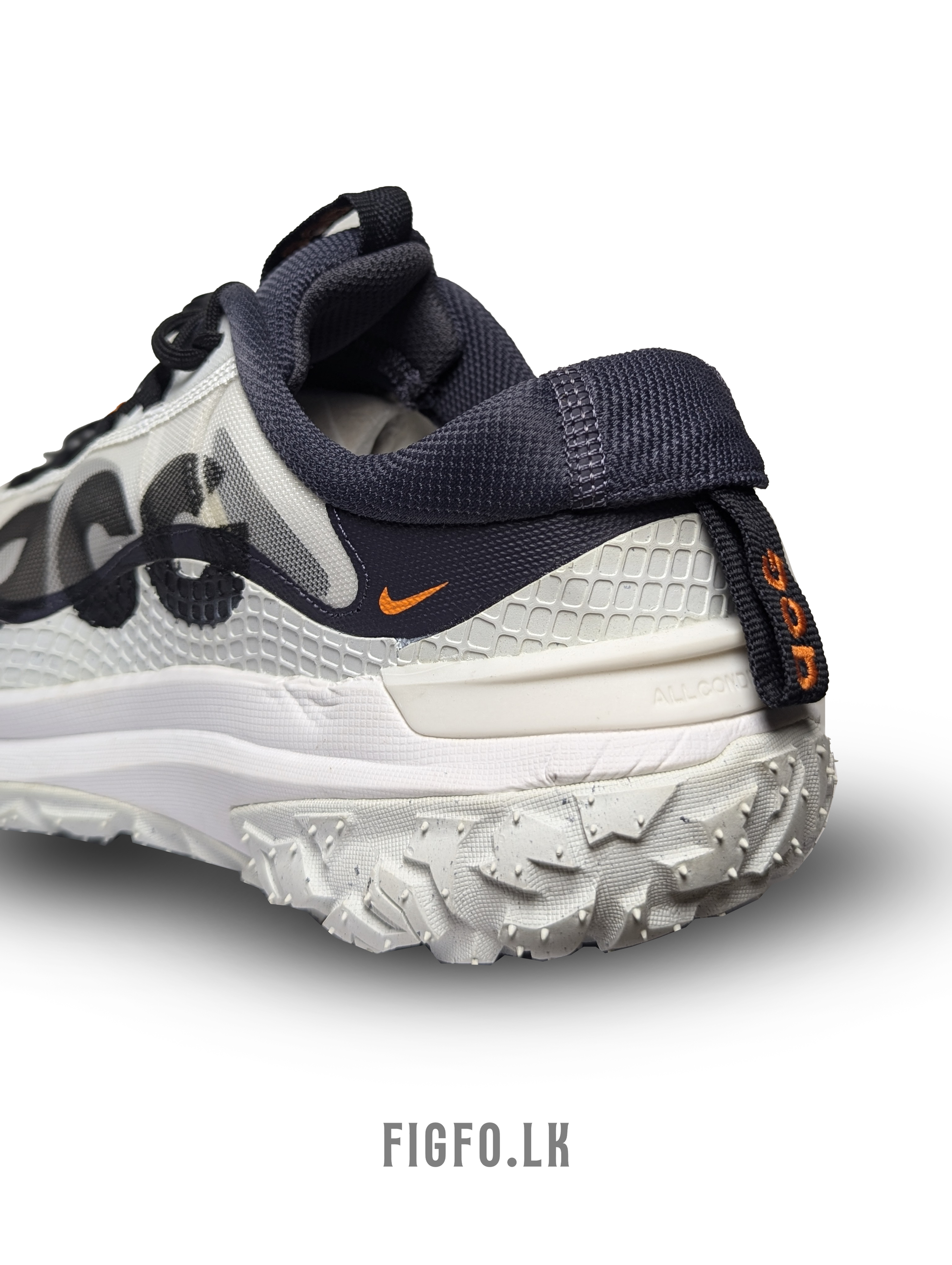 Acg mountain fly 2 low (W)
