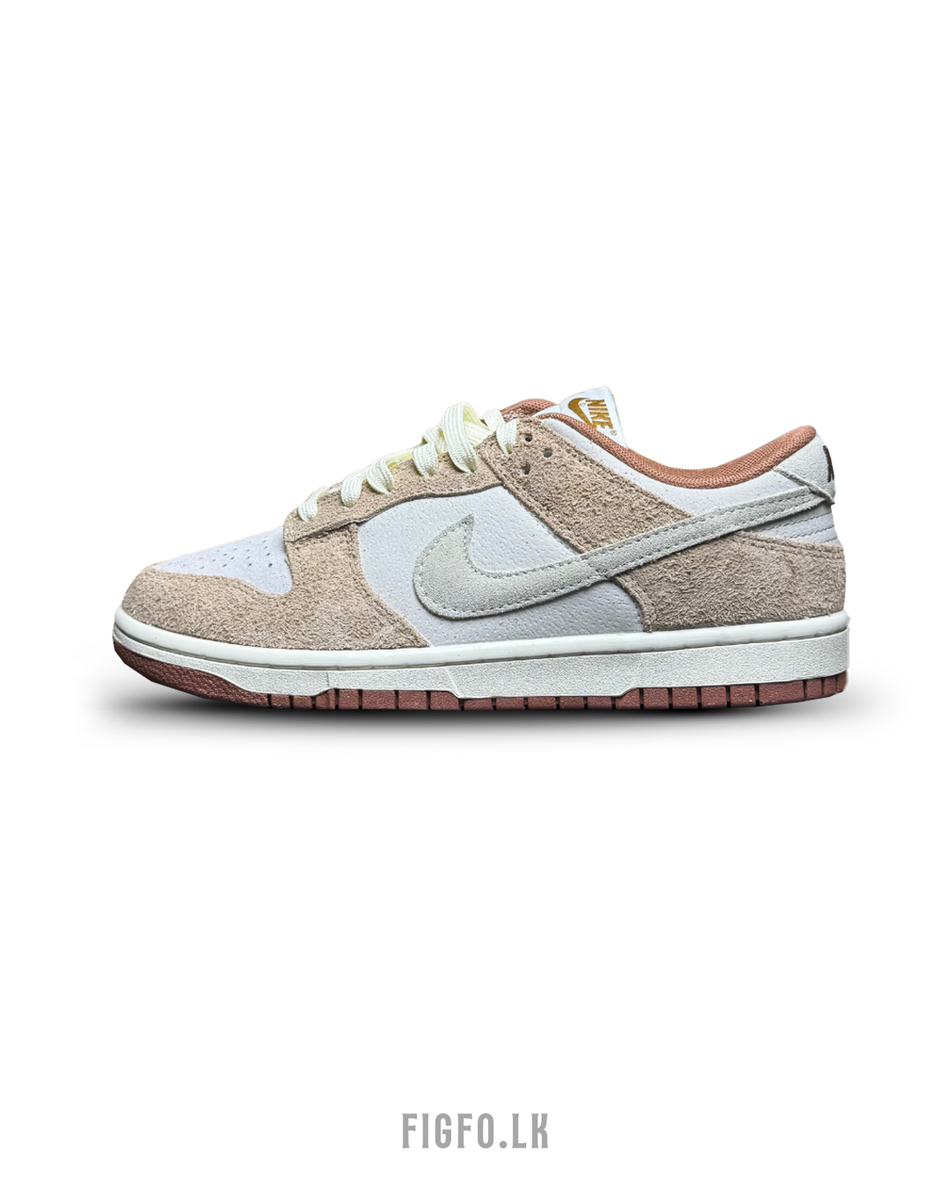 Nike Dunk Low PRM "Medium Curry"