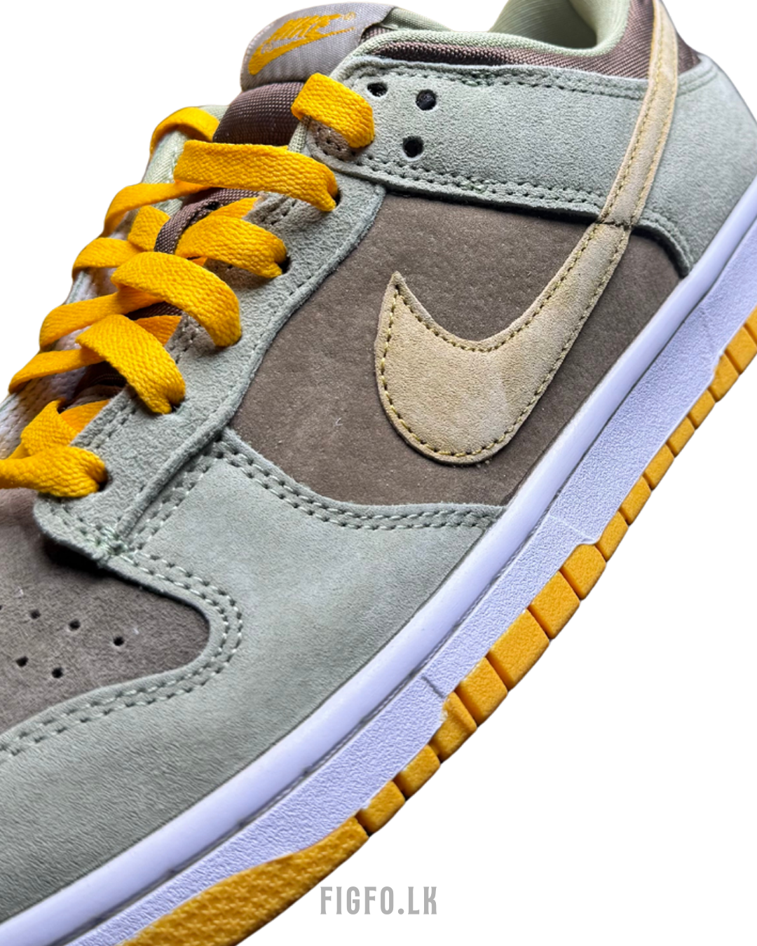 Nike Dunk Low "Dusty Olive"